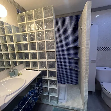 Apartment La Torre With Pool By Homing Torremolinos